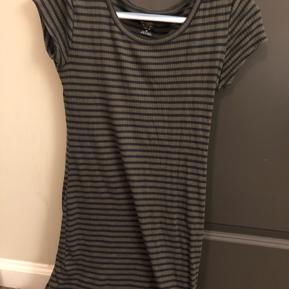 Navy/green fitted dress